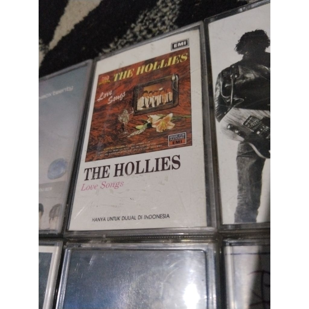 kaset pita the hollies / love song