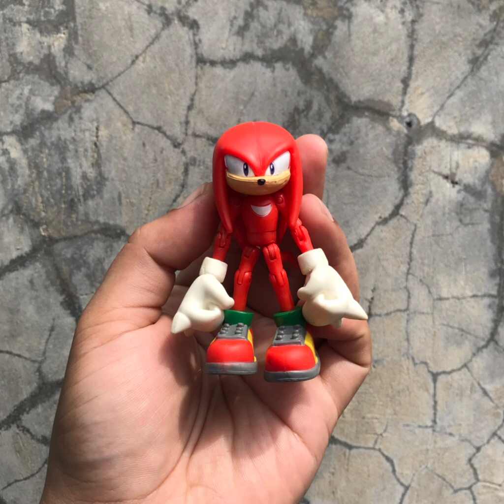 SONIC THE HEDGEHOG KNUCKLES FIGURE SEGA JAZWARES - PRELOVED