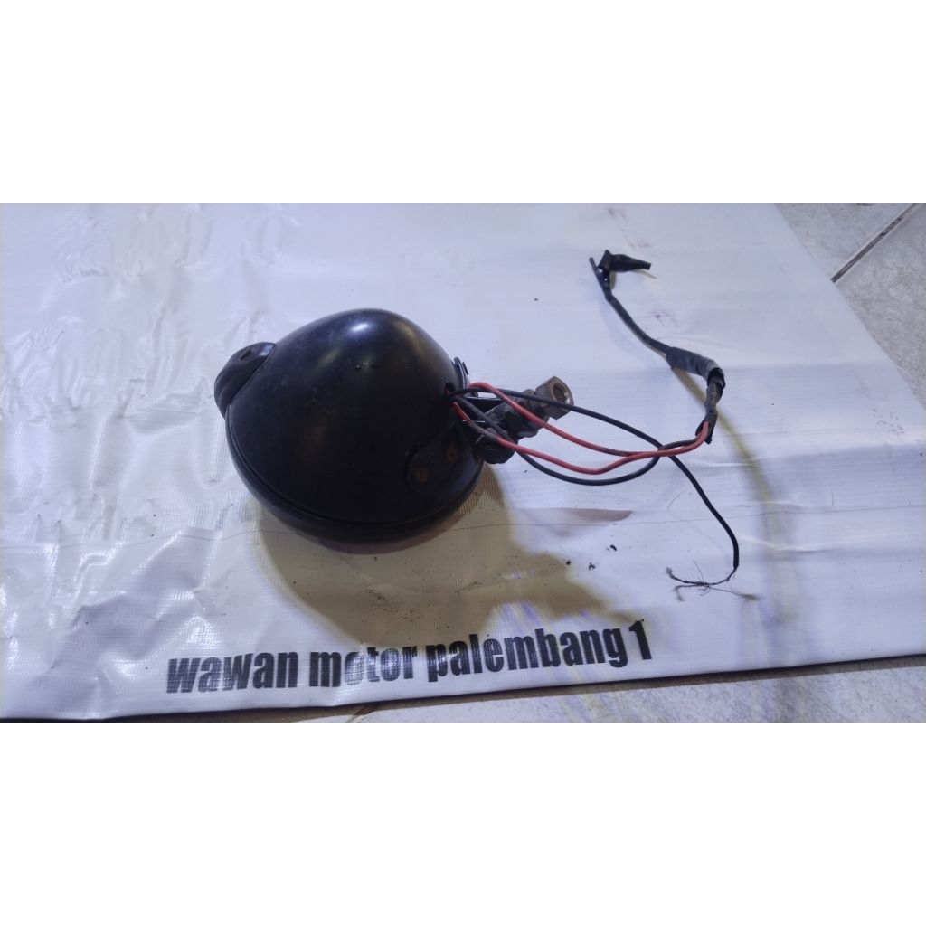 Lampu depan variasi buat motor besar
