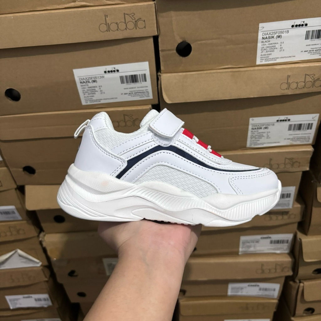(size 30&32) SEPATU ANAK AIRWALK DEX WHITE NAVY