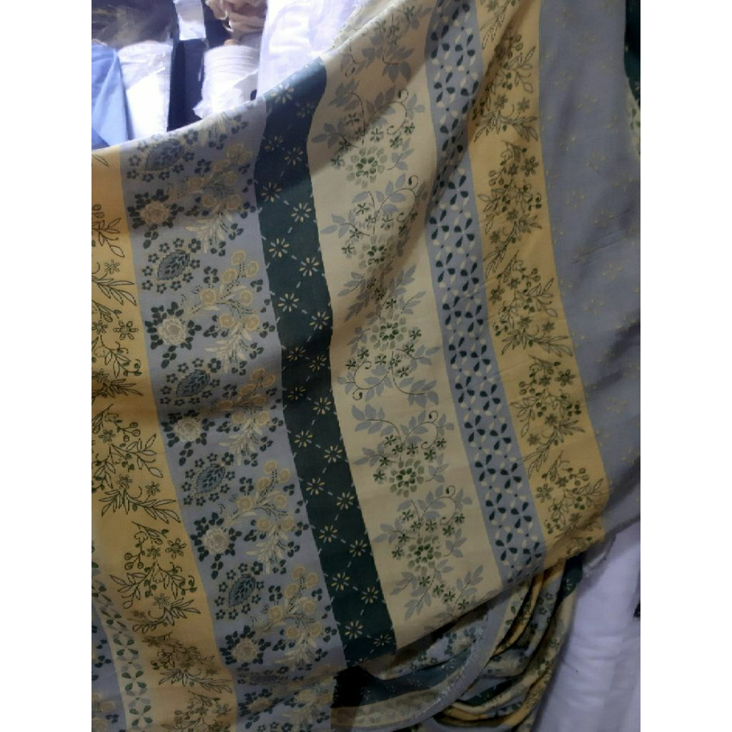 bahan kain katun rayon premium import motif bunga kecil