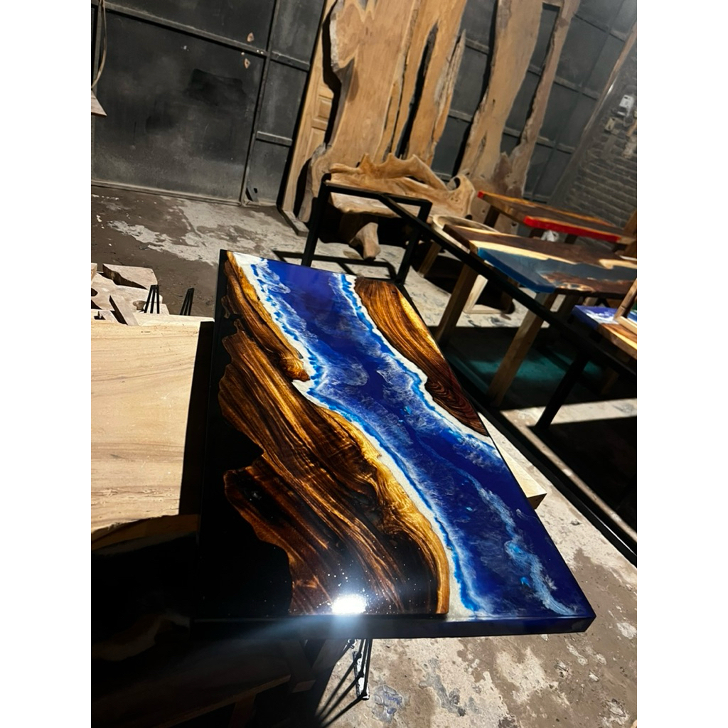 meja resin custom ikan pari laut biru
