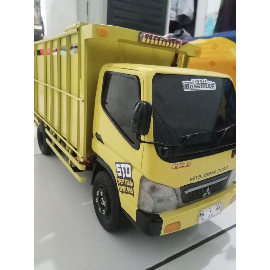RC Miniatur Truk Canter Skala 1:14 Full propo dan sound engine