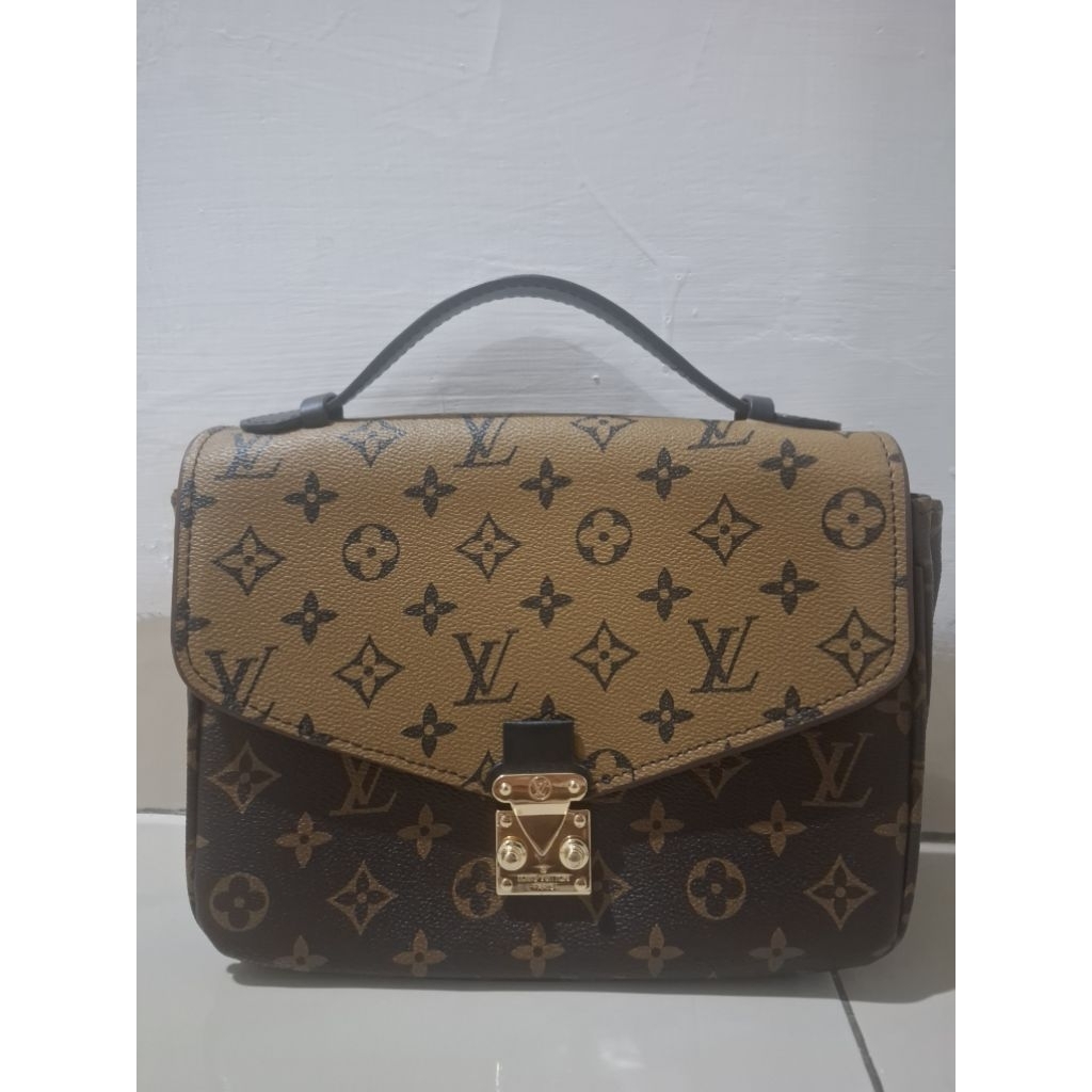[FLASH SALE] L Metis Monogram Reverse - Preloved - Jual Cepat