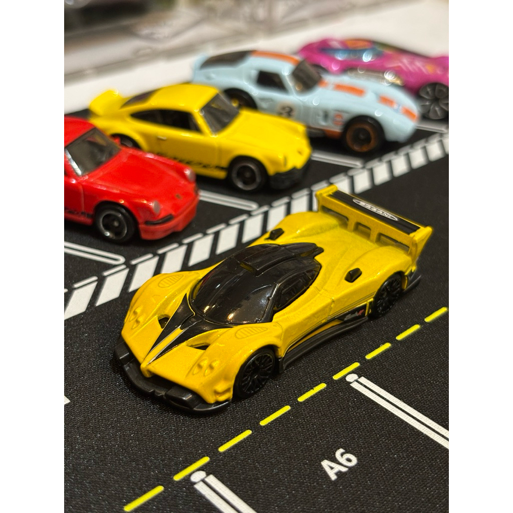 HOTWHEELS LOOSE PAGANI ZONDA