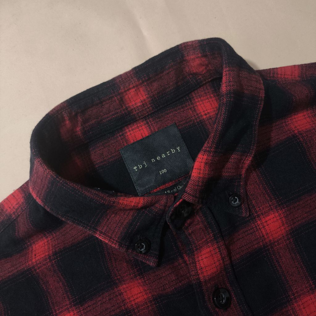 Kemeja flanel pria brand TBJ NEARBY
