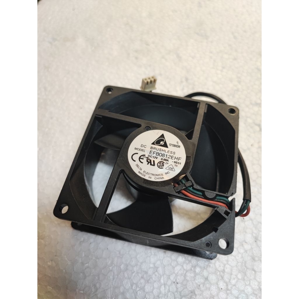 Kipas blower DELTA 3-Baling-baling  8cm 12V 0,68A angin kencang