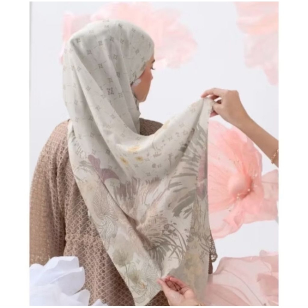 Beau Scarf Heylocal id Local id Versailles Preloved