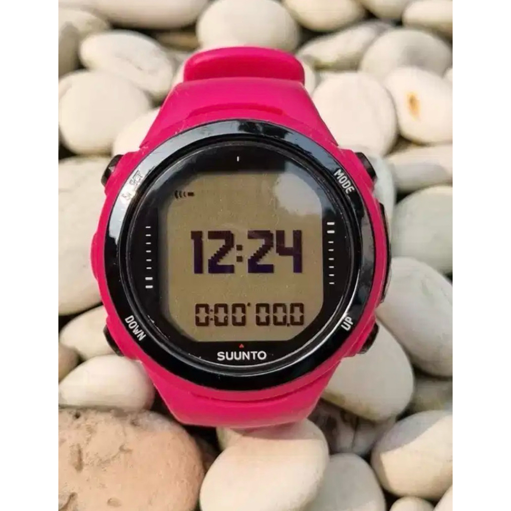 Jam Diving Suunto Dive Comp D4i Novo Pink