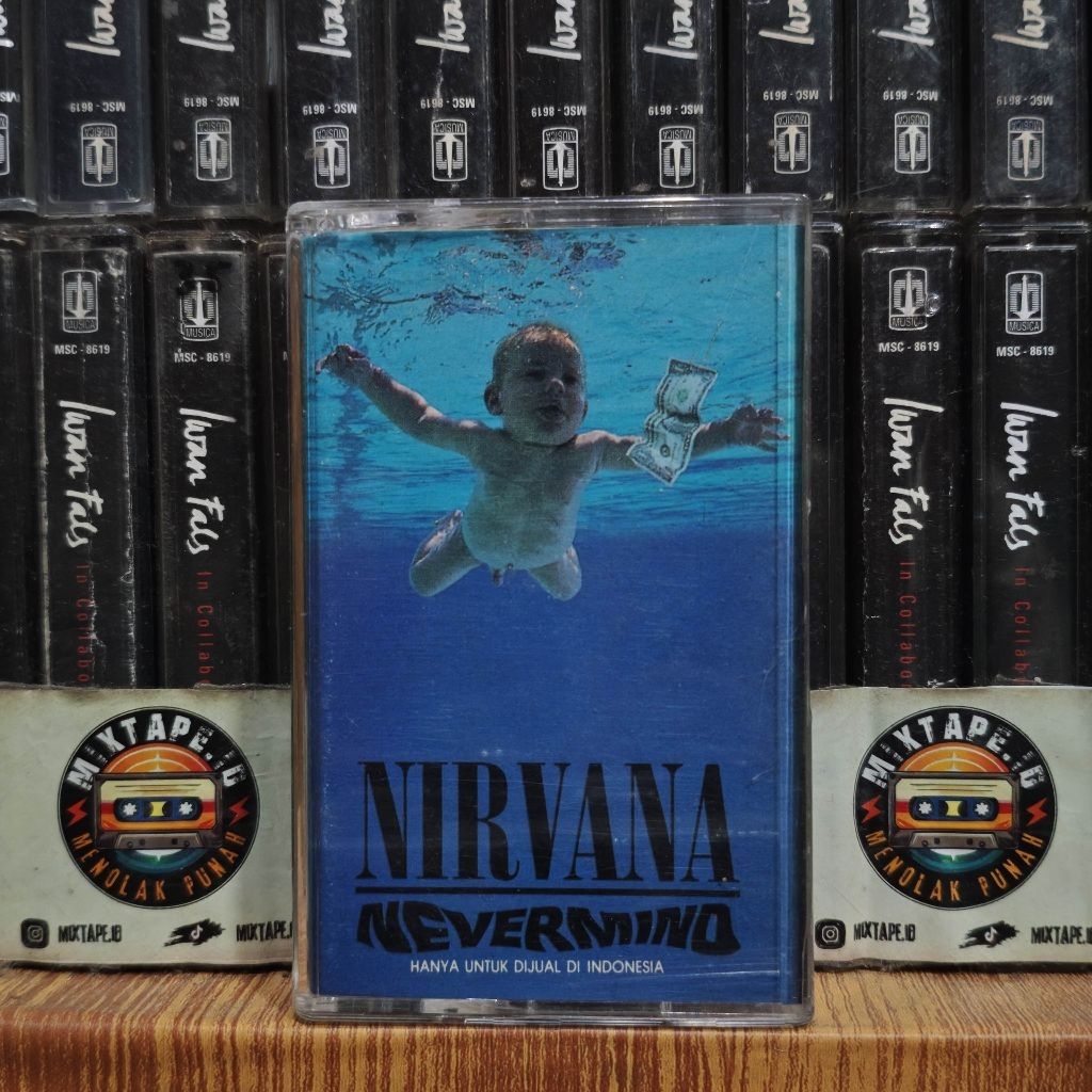 Kaset - Nirvana - Nevermind - Radio Tape - Kaset Pita - Radio - Pemutar Kaset - Retro - Classic - Ca