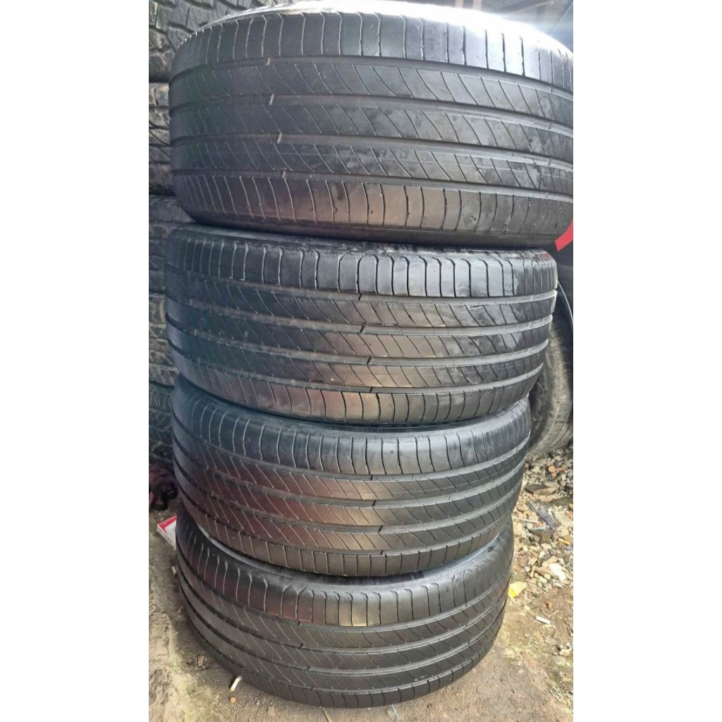 Ban Michelin Primacy 4 235/50 R18
