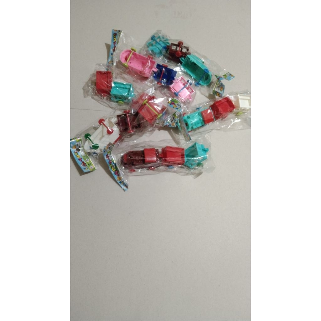 mainan anak kereta plastik isi 20 pcs