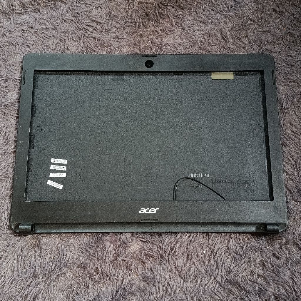CASING LCD + FRAME ACER ASPIRE ONE 14 Z1402 Kesing LED Layar Laptop Kondisi second masih bagus
