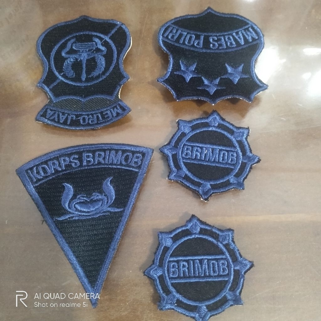 BET ATRIBUT BRIMOB POLRI WARNA NAVY