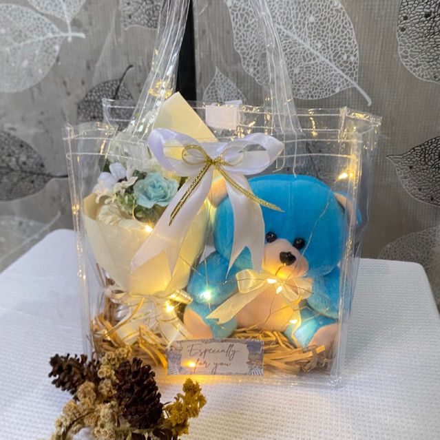 Kado Hampers Gift Wisuda Bunga Boneka Tas Transparant| Kado Ulang Tahun Bunga Boneka| Hampers Bunga 