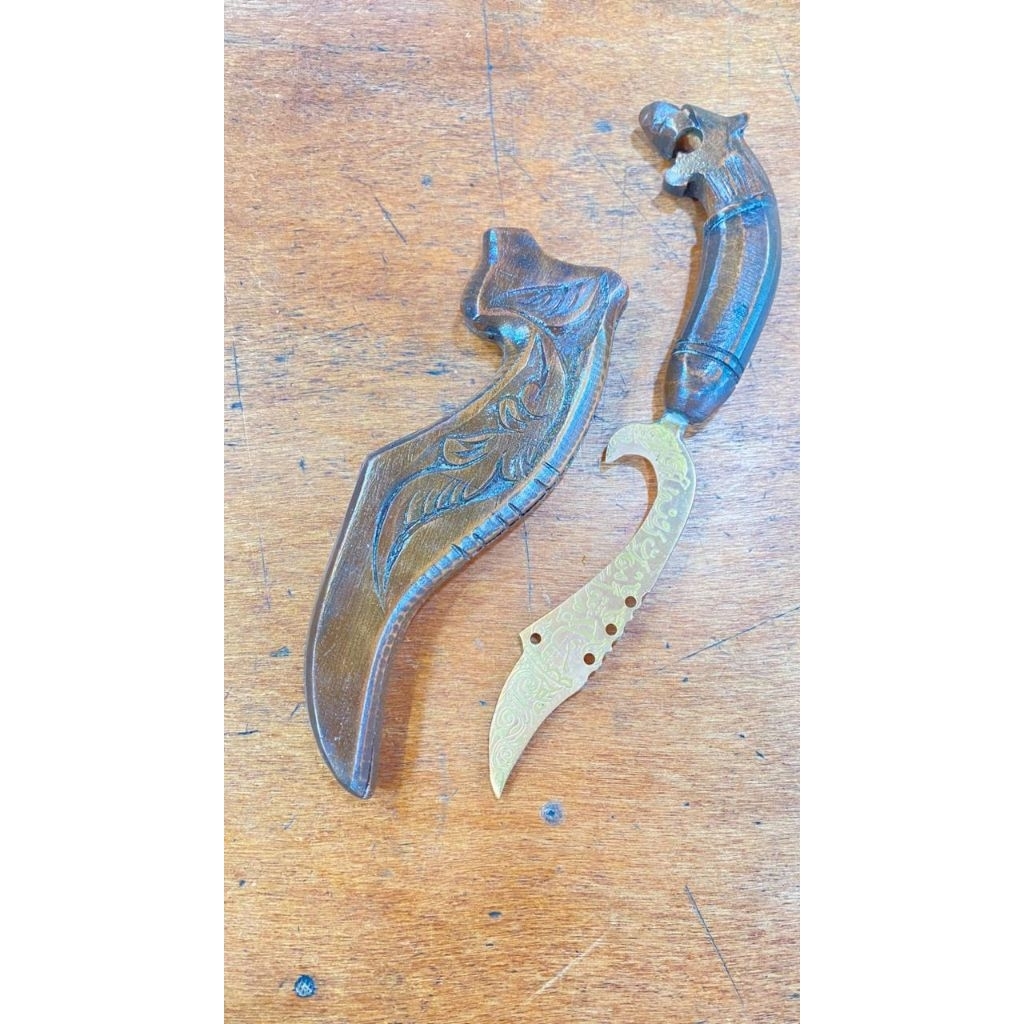 koleksi kujang kuningan/koleksi kujang Siliwangi ukir