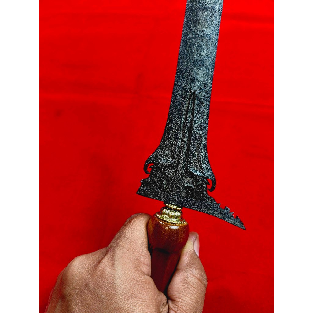 Keris Sepuh Karno Tinanding