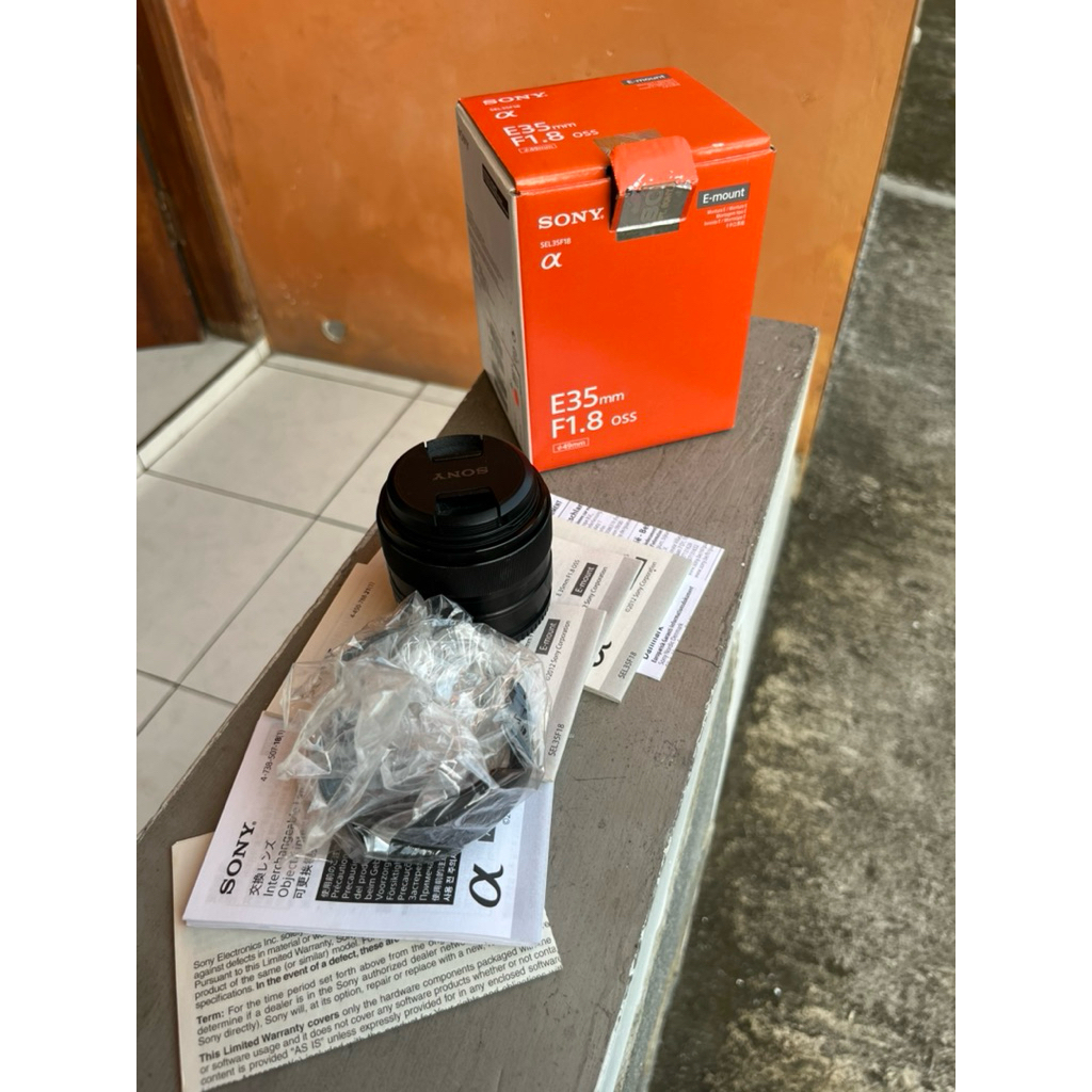 lensa E-mount sony 35mm oss f1.8 (bekas)