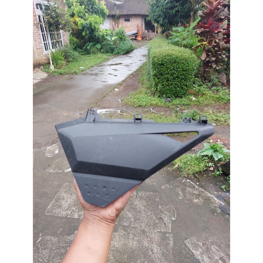 Tutup Aki Satria Fu Fi Fu Injeksi Sebelah Kiri Original