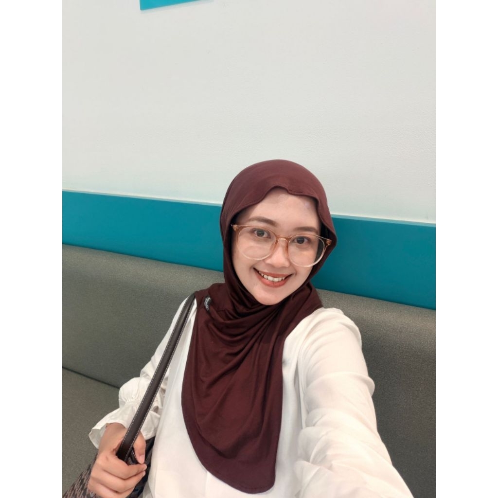 Althea Hijab Bergo Rayon Instan Meleyot