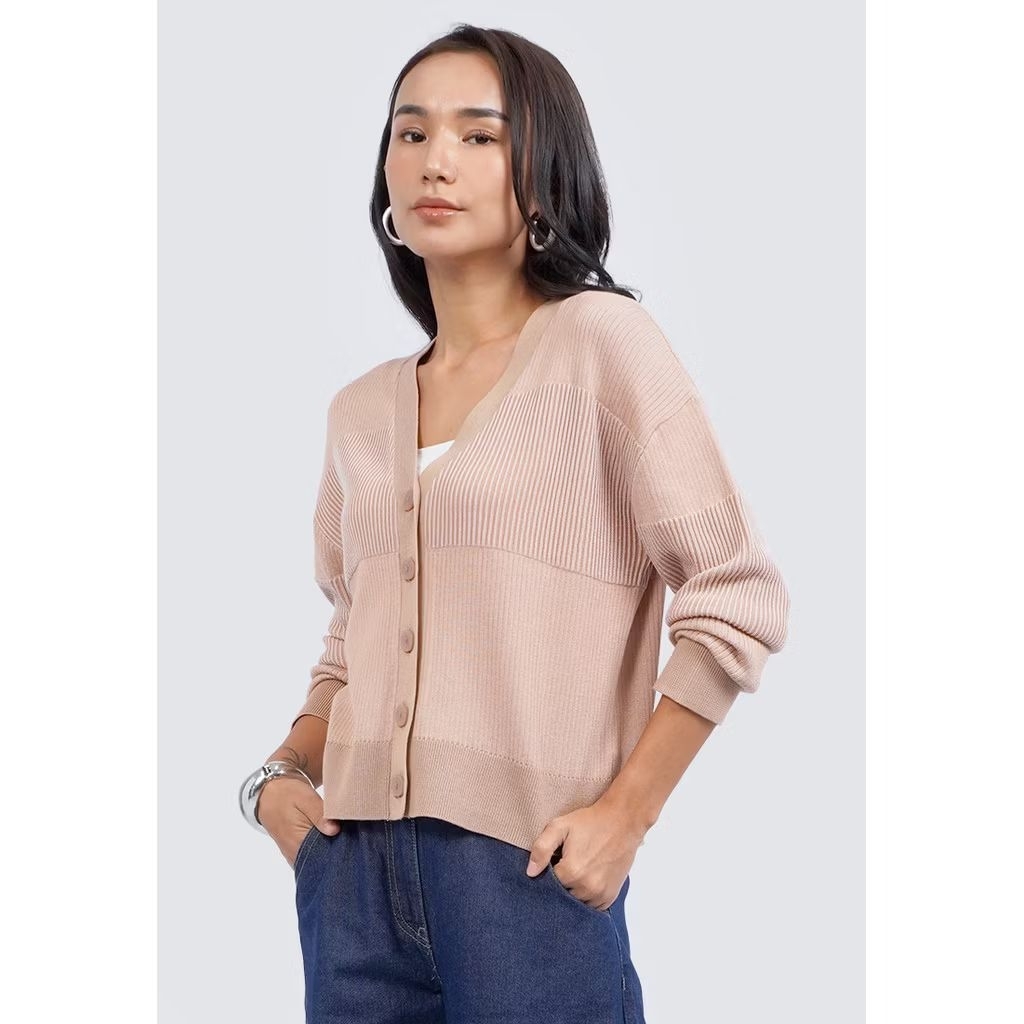 New with tag ET CETERA V-Neck Long Sleeve Cardigan BEIGE