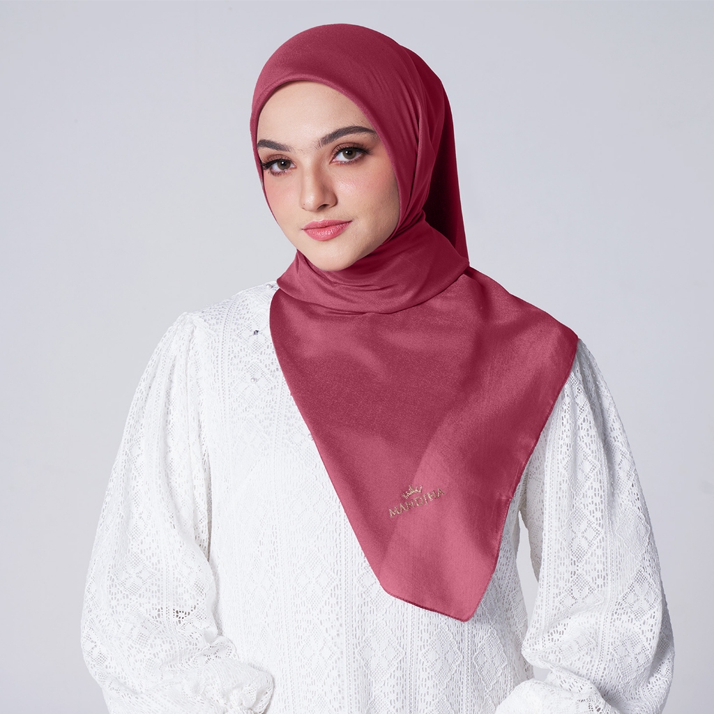 MANDJHA Essential Rio Red 141 Scarf By IVAN GUNAWAN - Jilbab Hijab Segi Empat Polos ORIGINAL MANDJHA