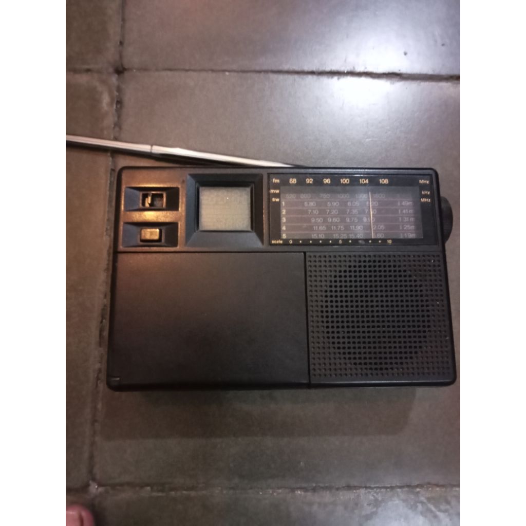 Radio Tens P35 jadul