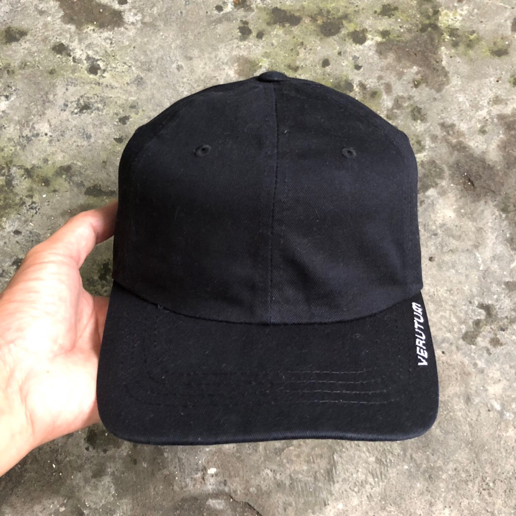 Topi Bekas Second Verutum