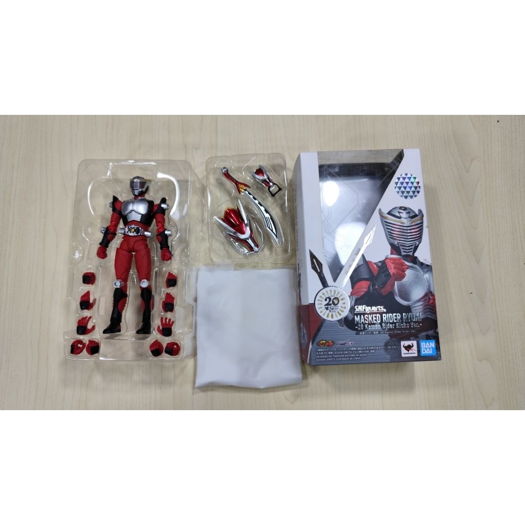 Shfiguarts SHF kamen rider ryuki 20th Kicks Version
