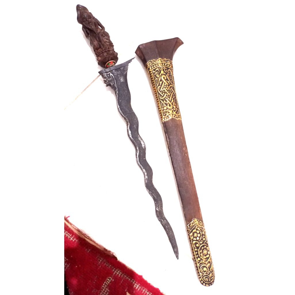 keris Bali pamor kulit semangka