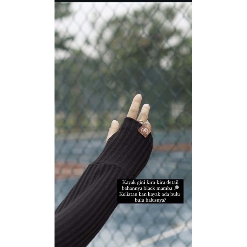 PRELOVED. Noir by Bellezash