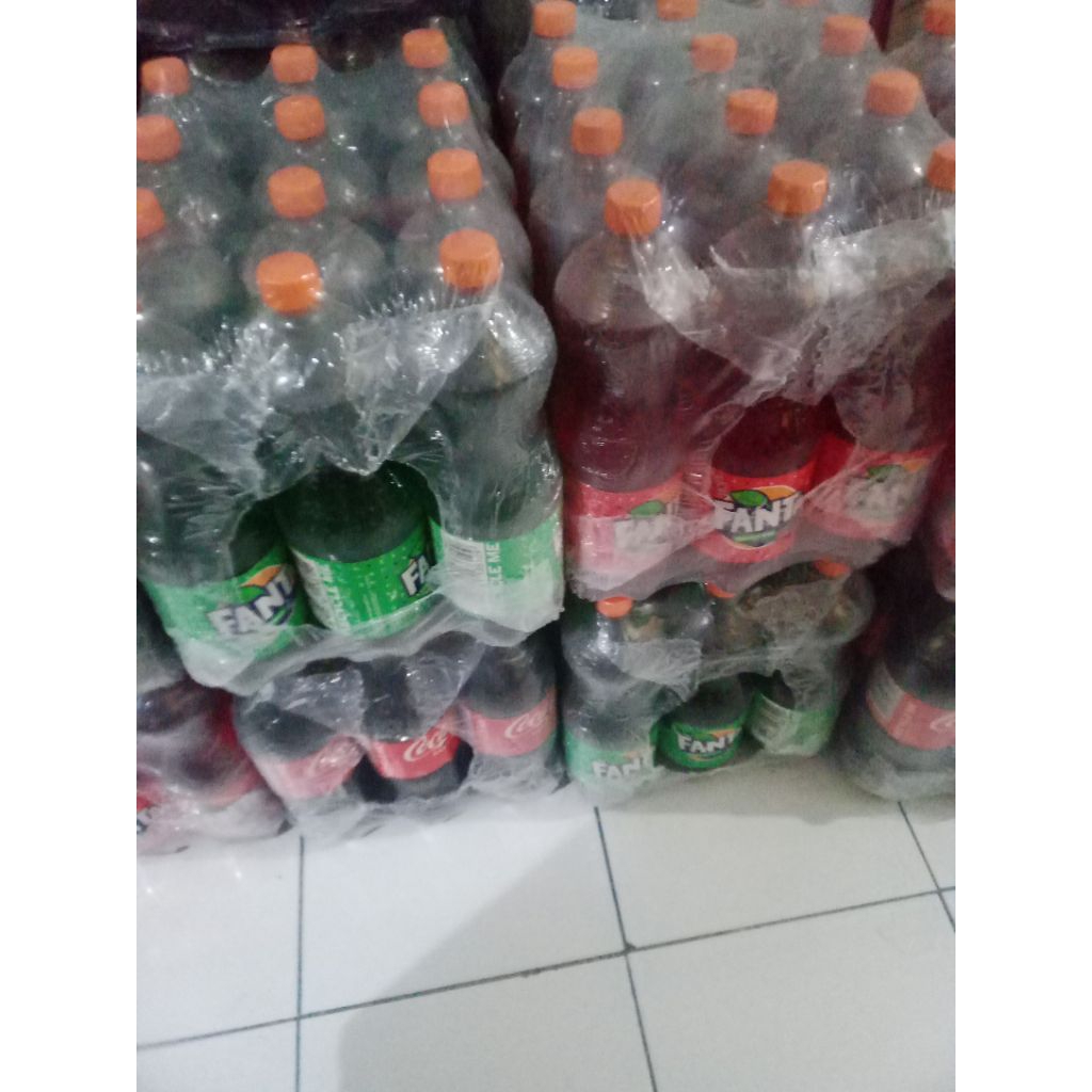 fanta Coca cola 1,5 liter baca deskripsi