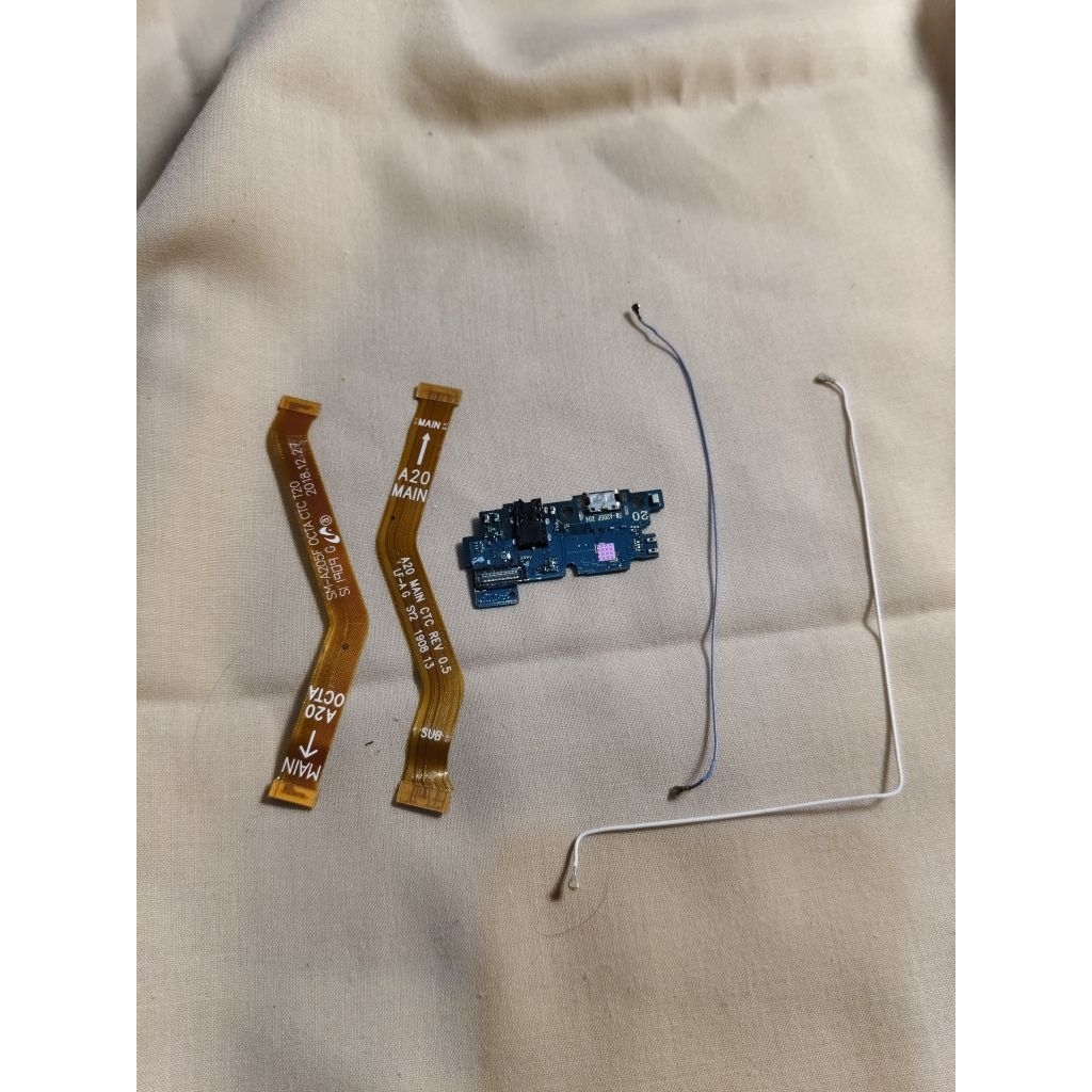 part copotan samsung a20
