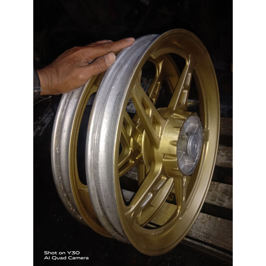 Pelek Velg Racing SE set Motor Yamaha Jupiter Z Burhan/Zupiter z1 Original warna gold