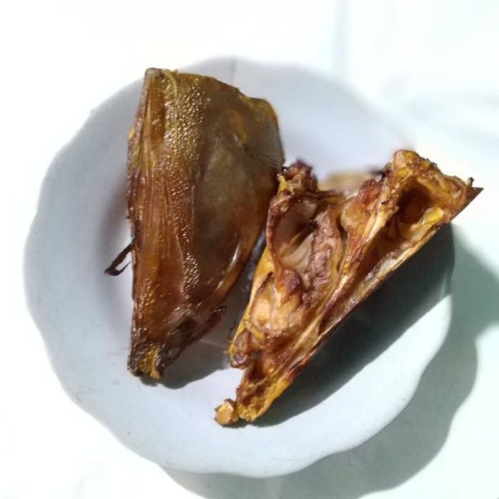 kepala ikan manyung asap