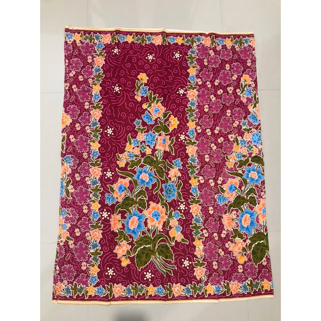 Preloved Kain Sarung Batik Merah Motif 16