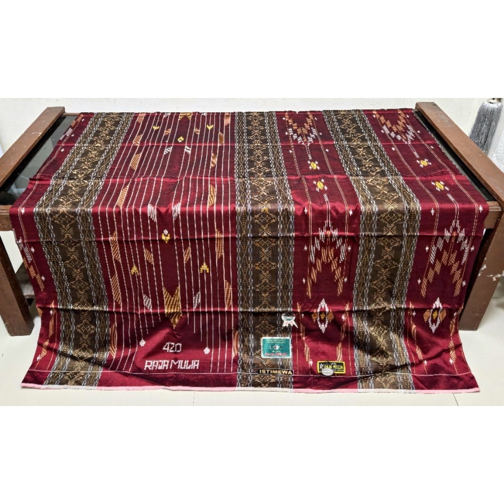 Sarung TENUN SUTERA RAJA MULIA 420 MOTIF TERBARU