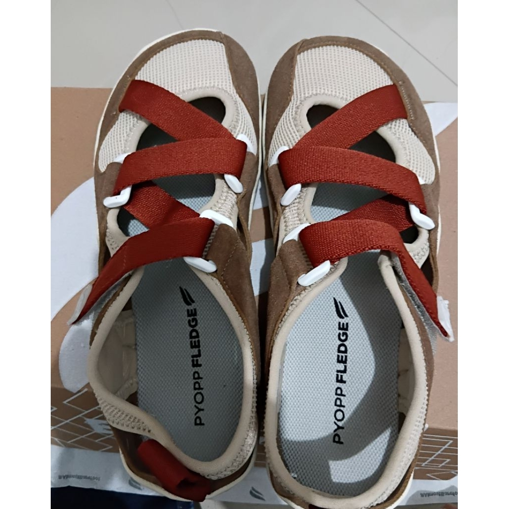 (second) fisherman sandal pyopp fledge