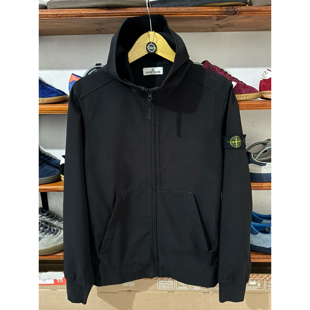 stone island softshell junior (size 14) used vgc