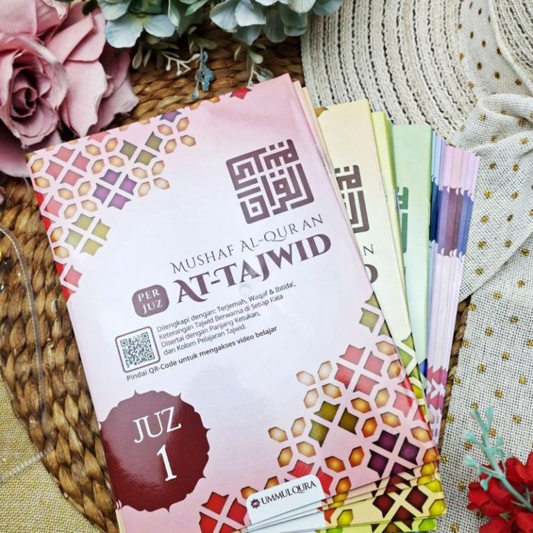 Mushaf Al-Qur’an Terjemah At-Tajwid Per Juz Aliqa - Ummul Qura