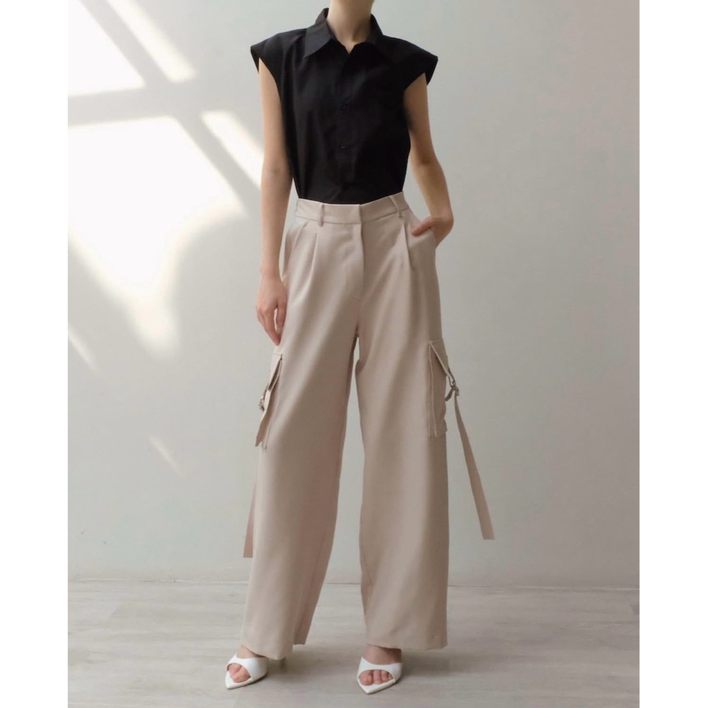 Love & Flair Deryana Cargo Pants in Taupe Love and Flair