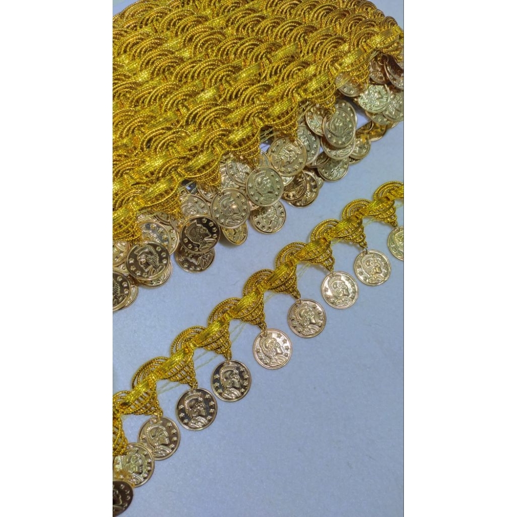 Renda krincing emas koin besar