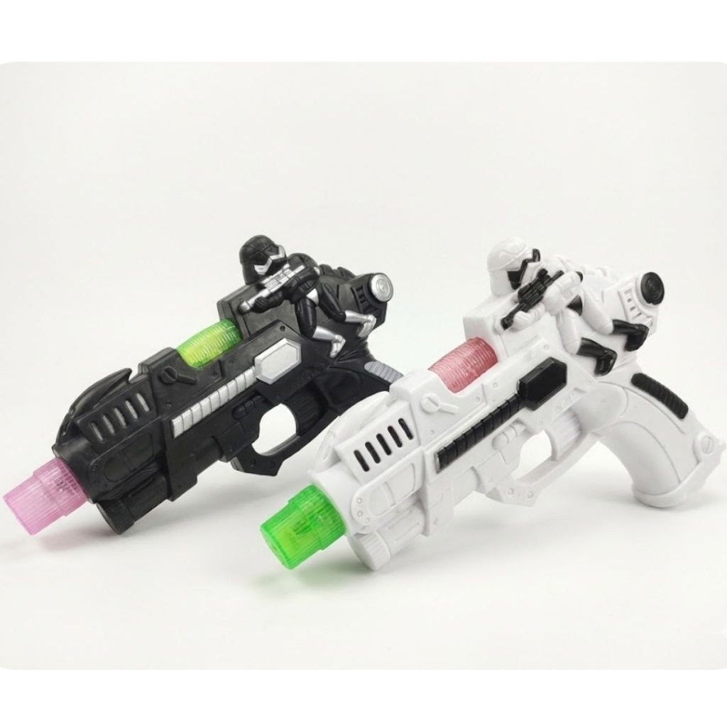 Mainan pistol pistolan anak bersuara