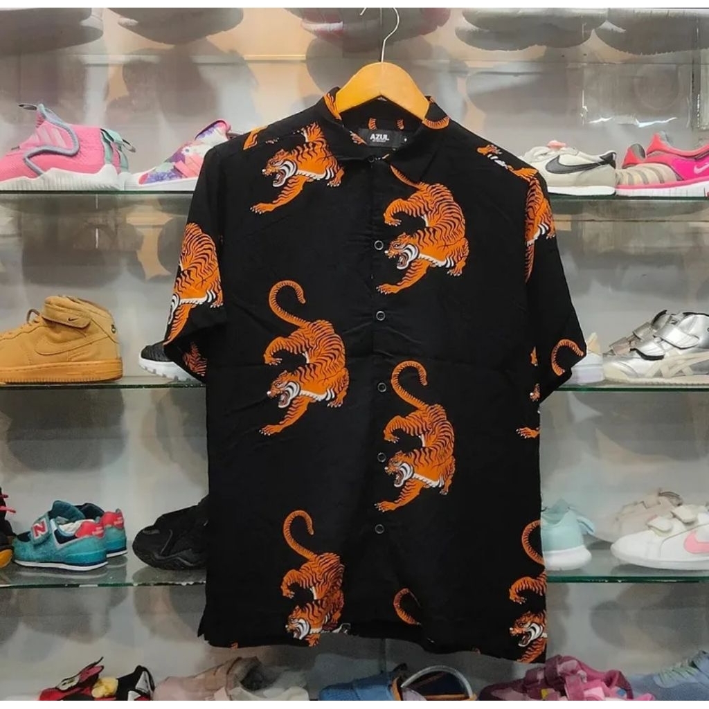 KEMEJA PENDEK AZUL BY MOUSSY