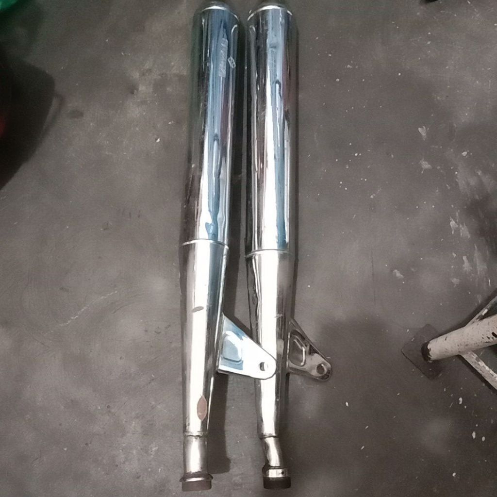 Knalpot Suzuki RC100 Bravo