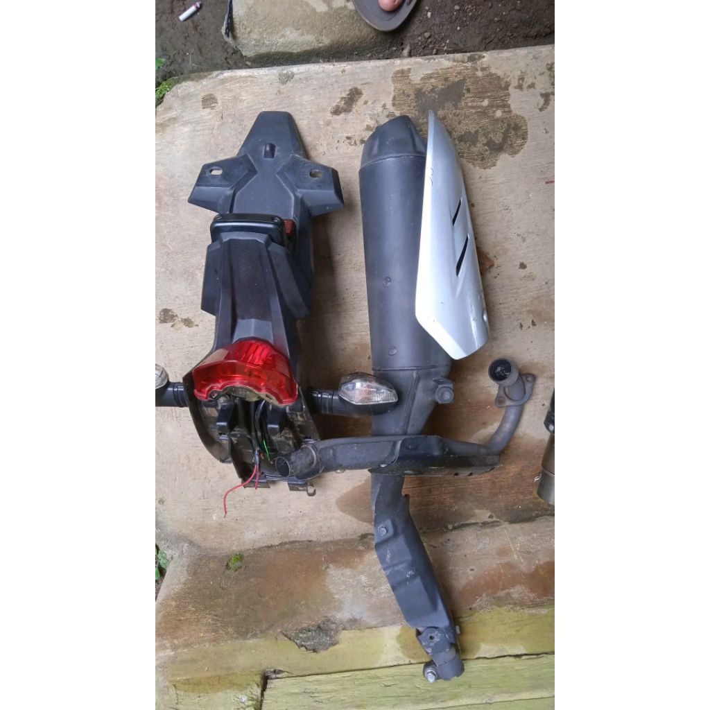 Knalpot & Spakbor Original CRF Second Like New