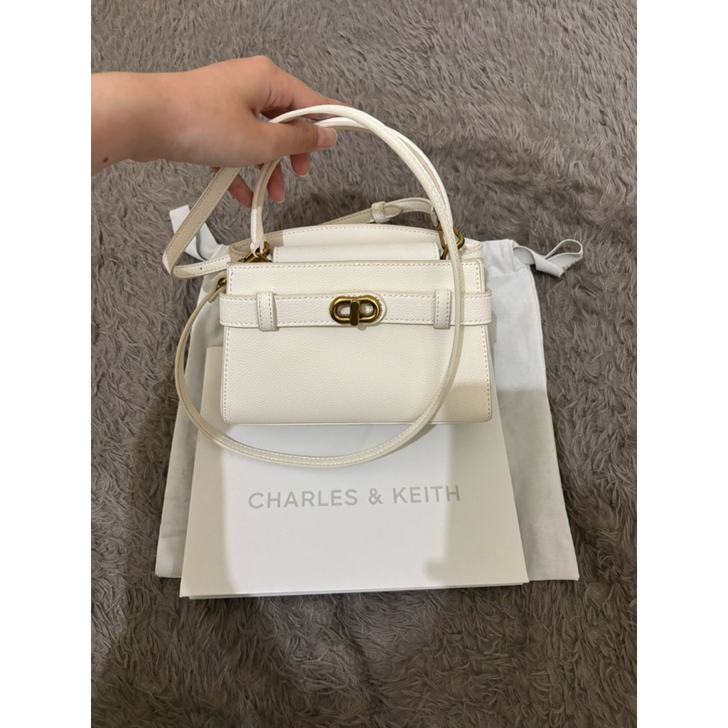 [PRELOVED] CHARLES AND KEITH AUBRIELLE BAG SMALL CREAM