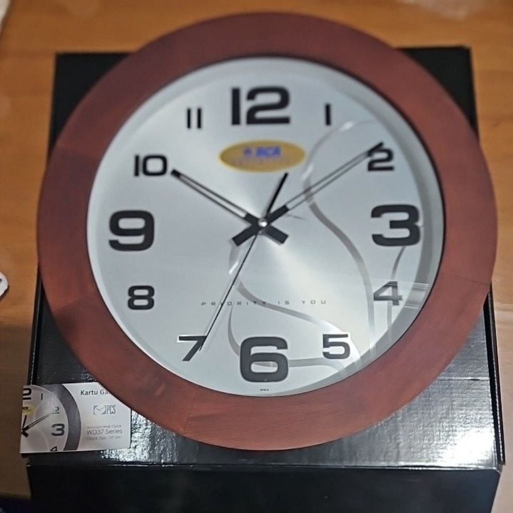 jam dinding BCA prioritas