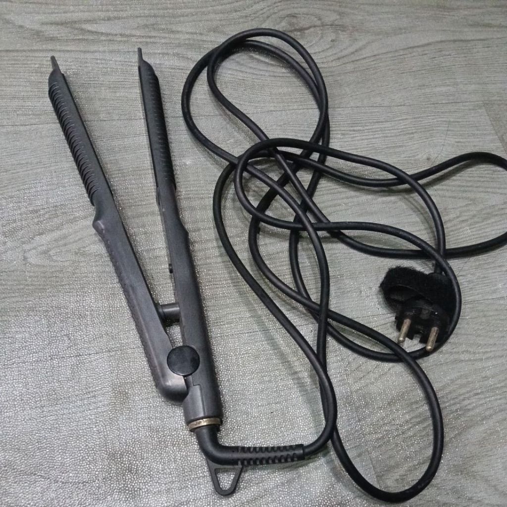 catok rambut kecil mati rusak konslet