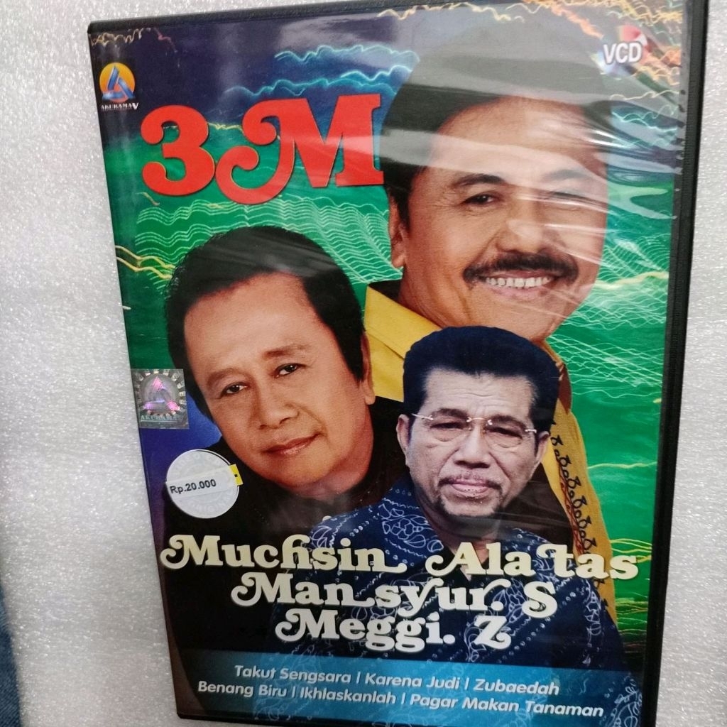 VCD KARAOKE 3 M MANSYUR S MUCHSIN ALATAS MEGGI Z